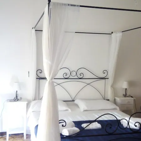 La Maison De Adele Holiday home *